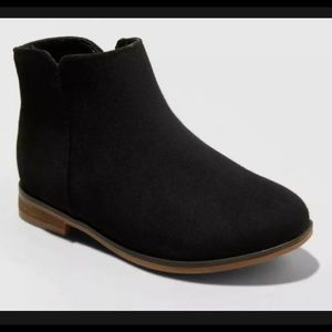 Cat & Jack Penelope Boots